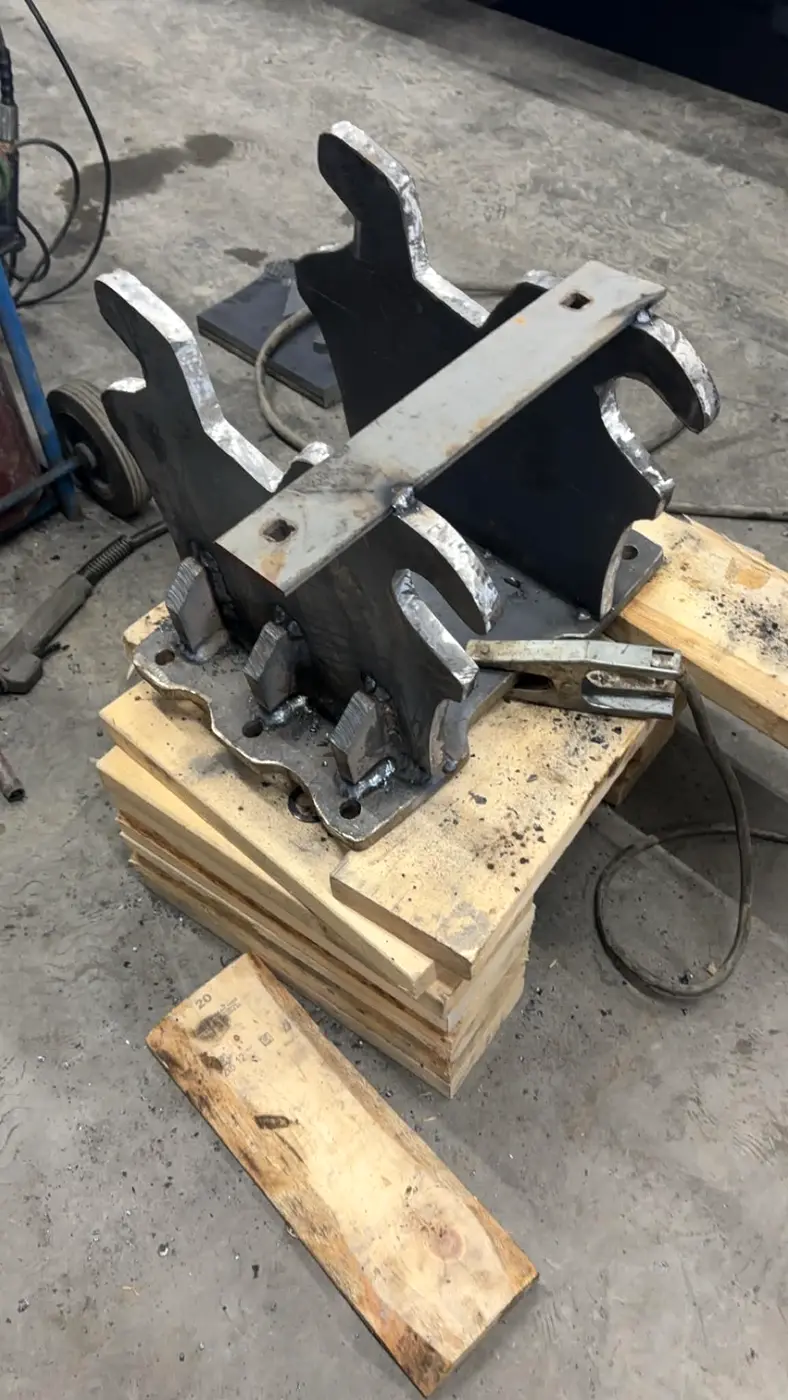 Pièce d'acier découpée et assemblée en atelier